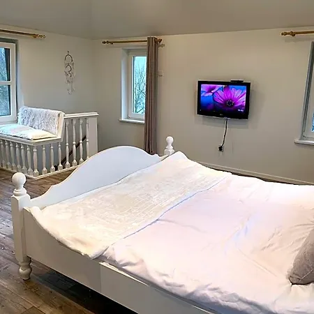 Bed & Breakfast De Hooiberg Edam-volendam 3*